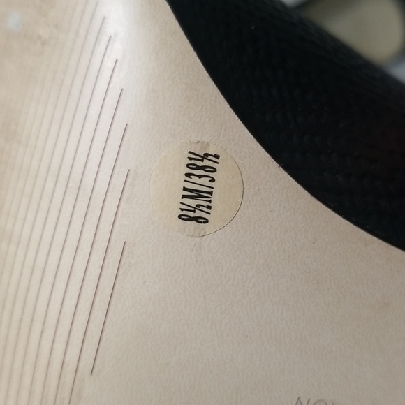 4) BCBGENERATION python stilettos - Picture 7 of 9